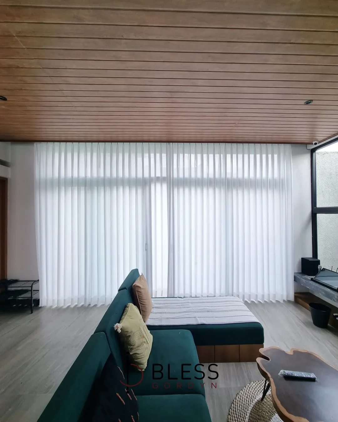 Vitrase Rami BW .Percayakan home decor Anda kepada kami! GRATIS KONSULTASI. _________________